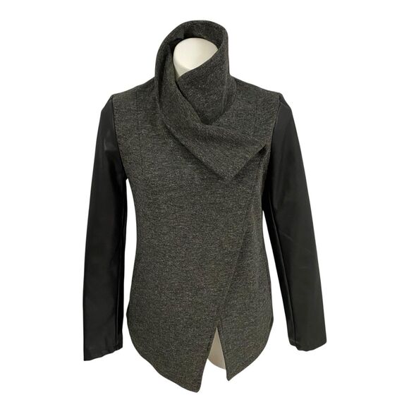 Fabletics Blazer Womens Medium Gray Jacket Contrast Sleeve Officecore Coat Work - Picture 6 of 16